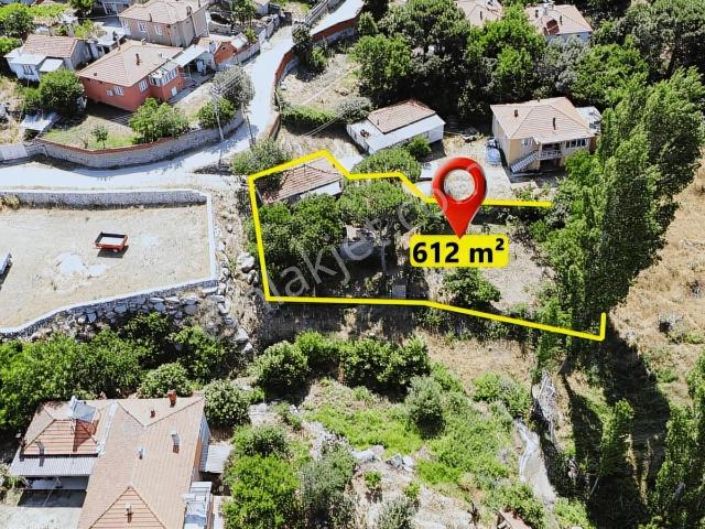 Pinus Gayrimenkul'den/kozak Karaveliler'de 612m² Bahçeli Köyevi