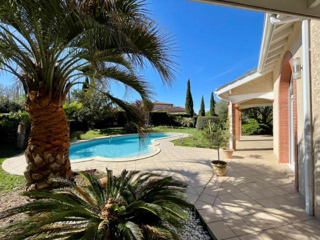 Pin Balma:Villa T5 bis de 200m2 jardin de 2000m2 avec pisci