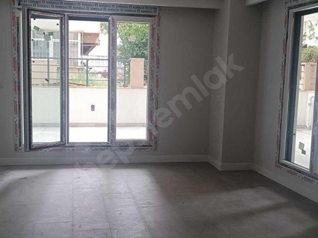 PINAR'DAN KÜÇÜKYALI MH. HARİKA KONUMDA KİRALIK 2+1 DAİRE