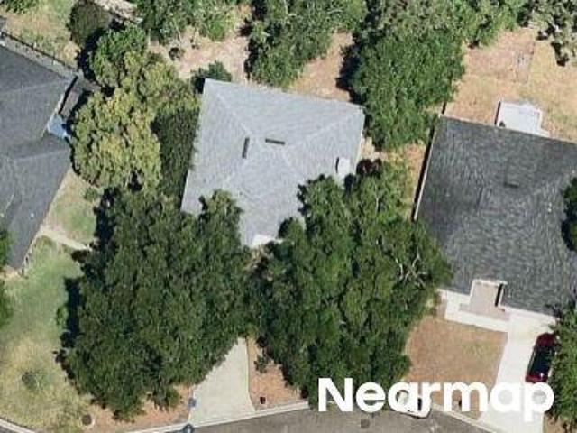Pine Moss Rd