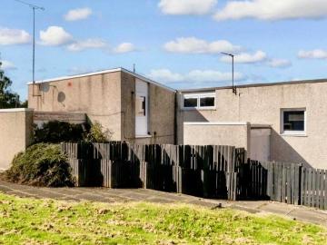 Pine Court, Cumbernauld, Glasgow G67, 2 bed terraced house to rent, £840 pcm | PrimeLocation