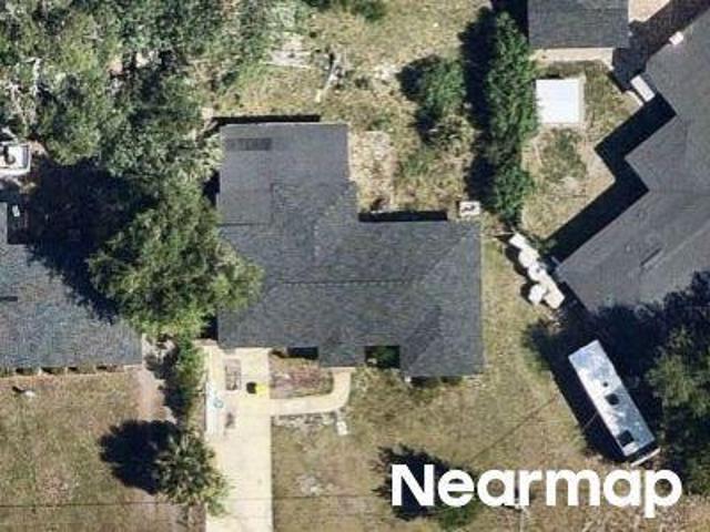 Pine Cove Ln