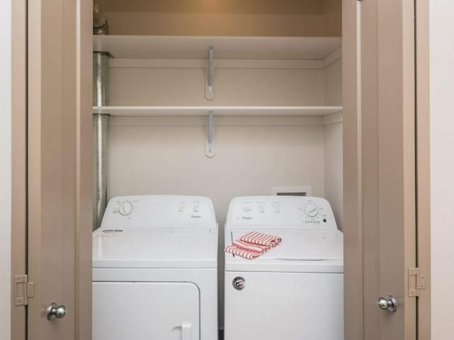 Pine Creek Manor 2 bed 2 bath Apartment for Rent