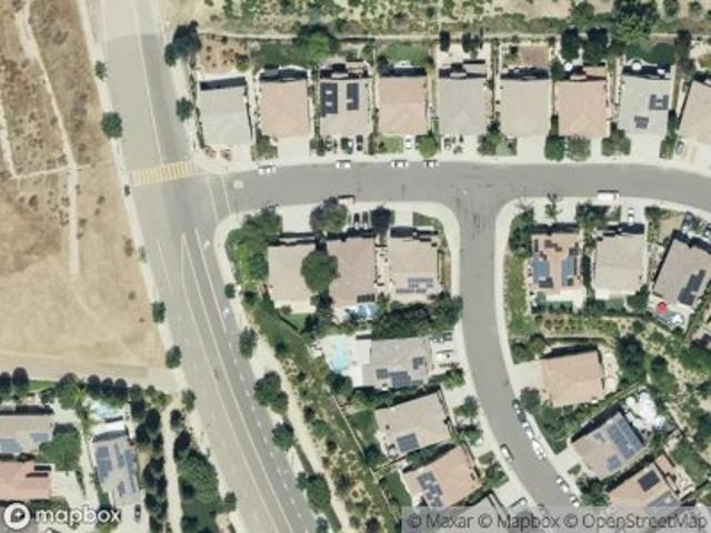 Pine Crest Pl