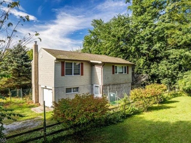 Pine Dr, Liberty Township, Home For Sale