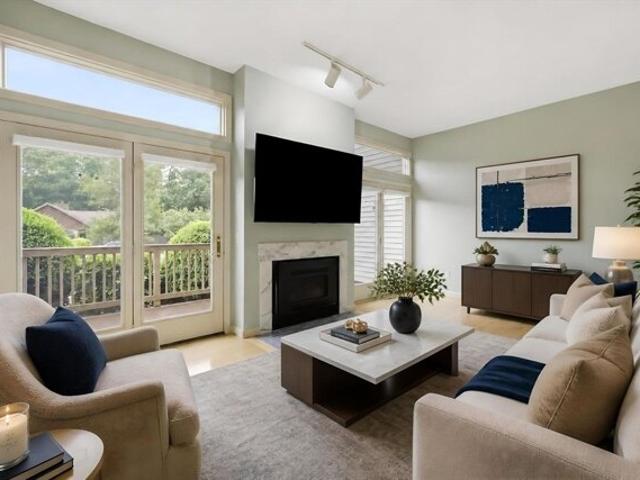 Pine Grove Dr Unit,south Hadley, Condo For Sale