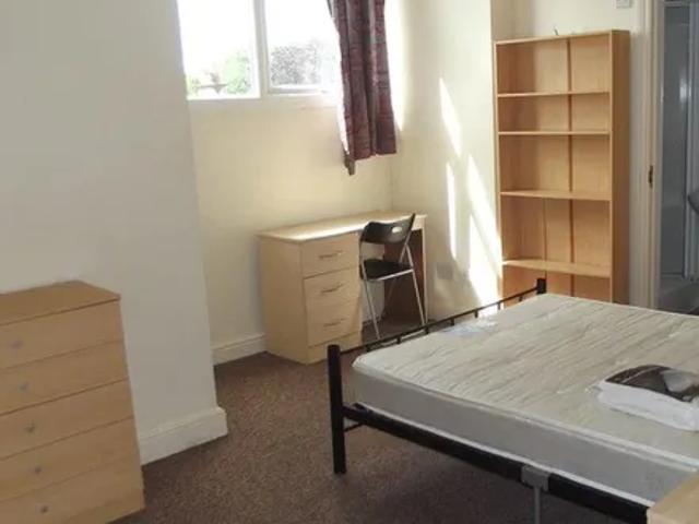 Pine Grove, Victoria Park, Manchester, M14 5QG, United Kingdom | 7 bed house for rent #132087609 | Rentberry