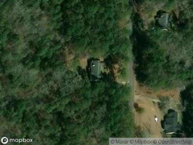 Pine Knoll Dr