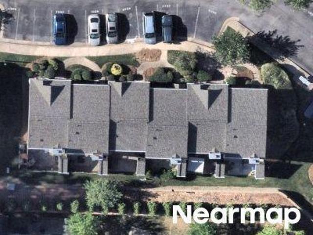 Pine Trace Dr