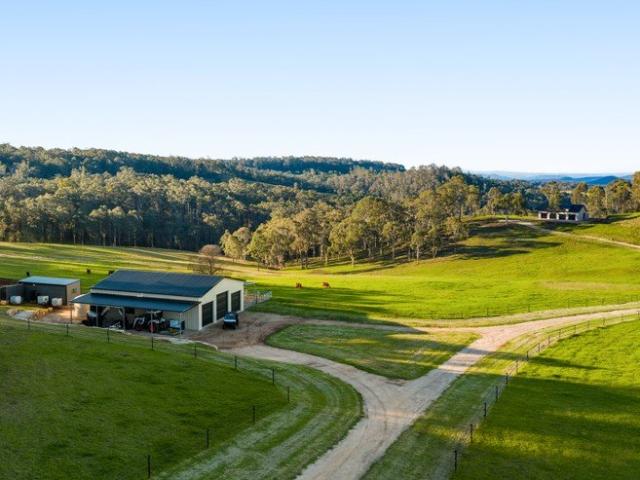 Pine Valley Ranch Premium Grazing Country with Spectacular Escarpment Views