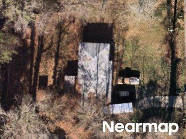 Pinecrest Dr NW