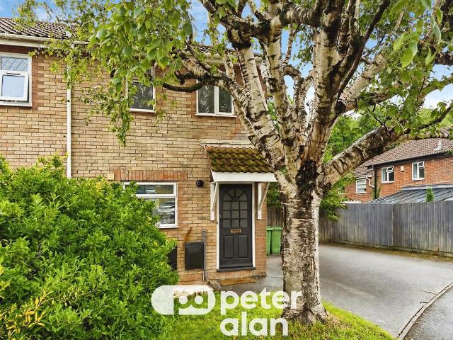 Pinecrest Drive, Cardiff, CF14 2 bed end of terrace house to rent £1,050 pcm £242 pw