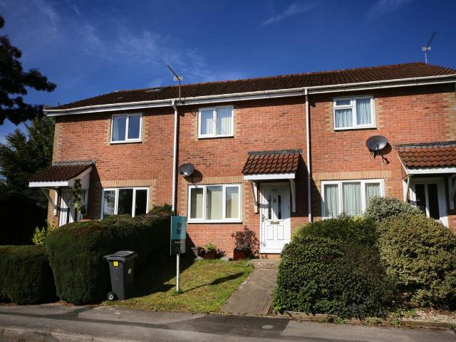 Pinecrest Drive, Thornhill, Cardiff CF14, 2 bed terraced house to rent, £1,100 pcm | PrimeLocation