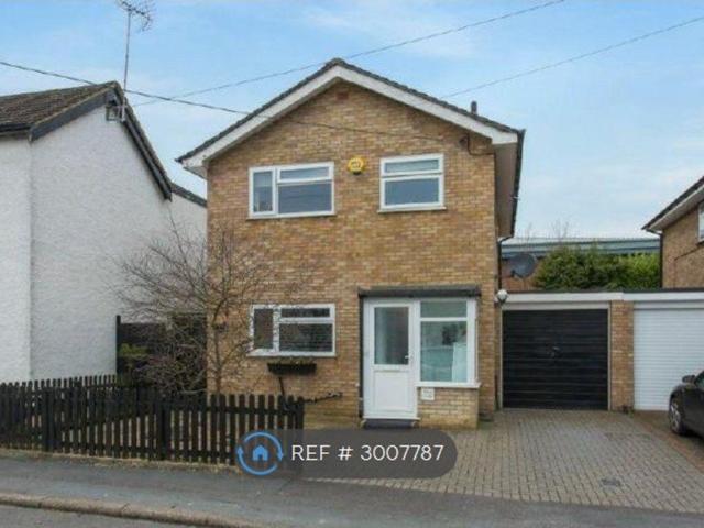 Pineapple Road, Amersham HP7, 3 bed detached house to rent, £2,550 pcm | PrimeLocation