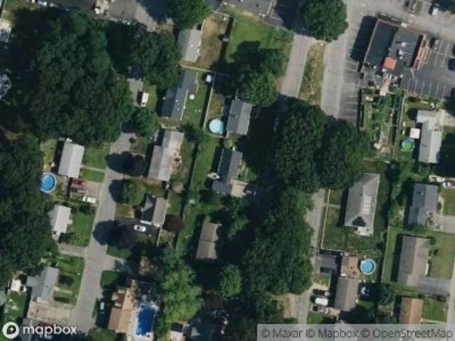 Pinegrove Ave