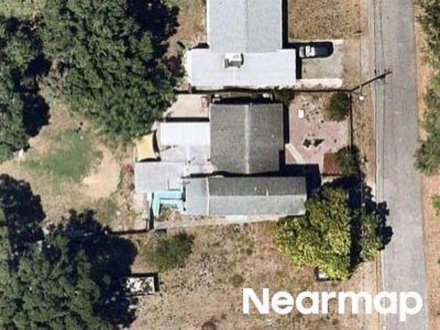 Pineland Dr