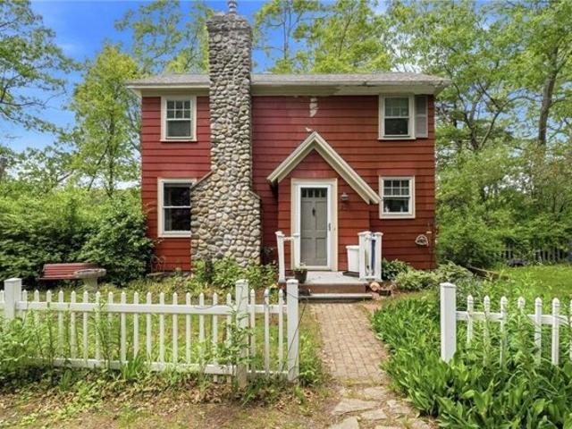 Pineland St, North Kingstown, Home For Sale