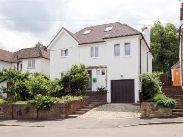 Pinewood Avenue, Sevenoaks, Kent, TN14 5 bed detached house to rent £3,500 pcm £808 pw