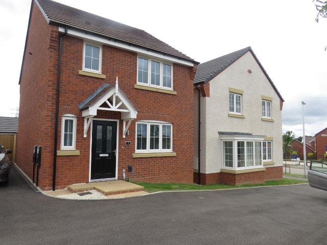 Pinewood Avenue, Warwick CV34, 3 bed property to rent, £1,650 pcm | PrimeLocation