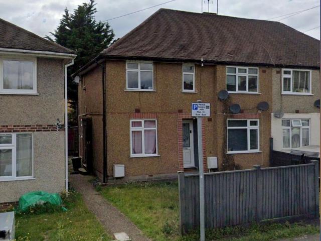 Pinewood Avenue, Uxbridge UB8, 2 bed end terrace house to rent, £1,750 pcm | PrimeLocation