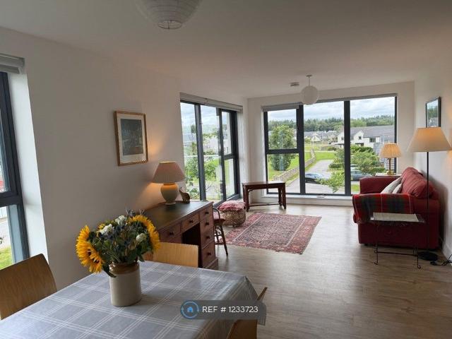 Pinewood Gardens, Aberdeeb AB15, 2 bed flat to rent, £1,200 pcm | PrimeLocation