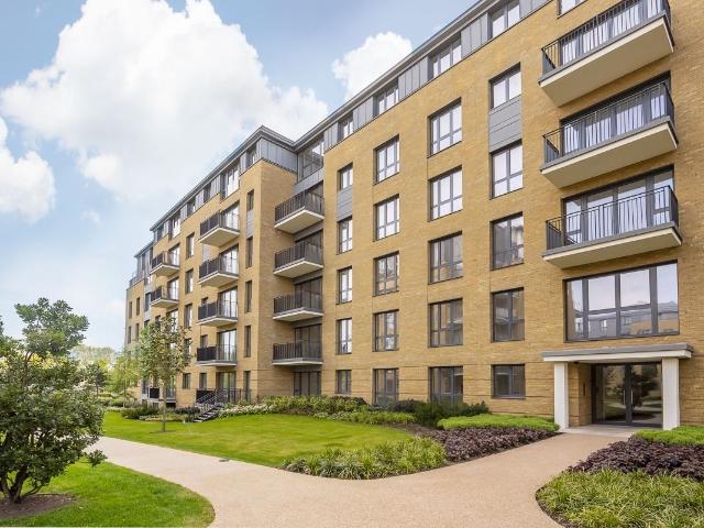 Pinewood Gardens TW11, 3 bed flat to rent, £4,650 pcm | PrimeLocation