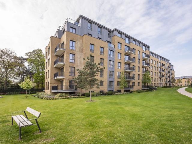 Pinewood Gardens, Teddington TW11, 2 bed flat to rent, £2,835 pcm | PrimeLocation