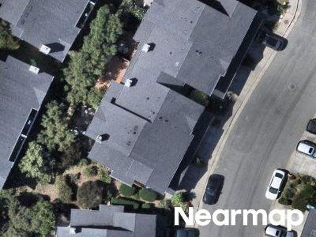 Pinewood Ln