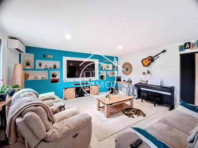 PINEUILH: Maison en pierre de 268 m² avec piscine, proche d. 268m² Pineuilh