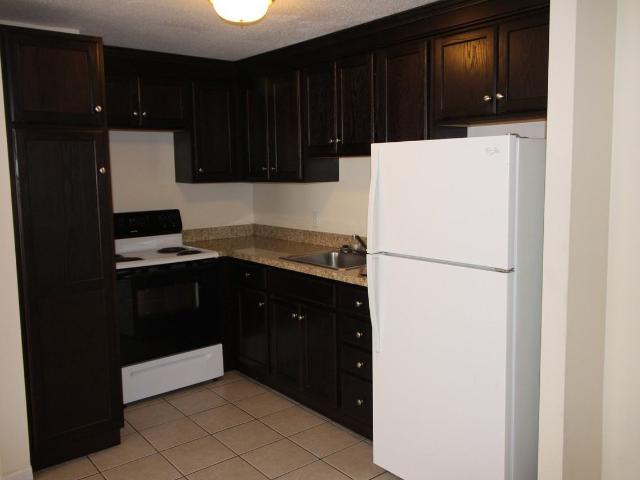 Pineview 2 Bedroom Apartment for Rent at 13 Charleston Avenue #31, Londonderry, NH 03053