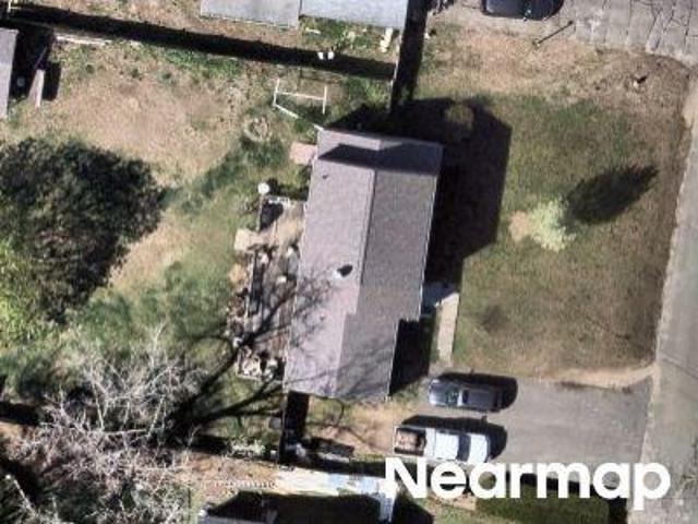 Pineywood Rd