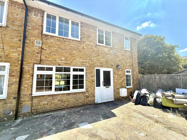 Pinglestone Close, Harmondsworth, West Drayton UB7, 3 bed semi detached house to rent, £2,000 pcm | PrimeLocation