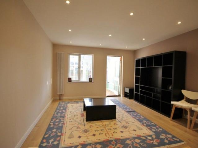 Pinkcoat Close, Feltham, Middlesex,TW13