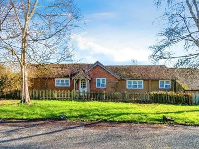 Pinkney Lane, Lyndhurst, 4 Bedroom Bungalow