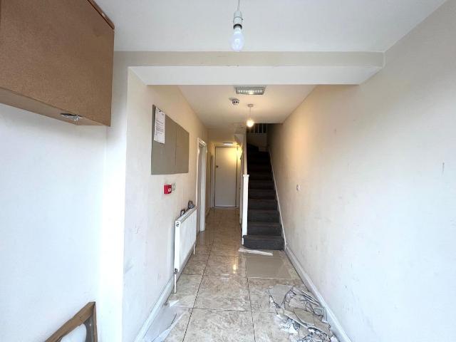 Pinkwell Lane, Hayes UB3, 7 bed shared accommodation to rent, £4,999 pcm | PrimeLocation