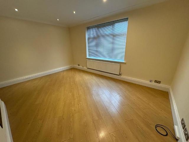 Pinkwell Lane, Hayes 3 bed semi detached house to rent £2,300 pcm £531 pw