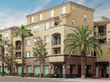 Pinnacle at Fullerton