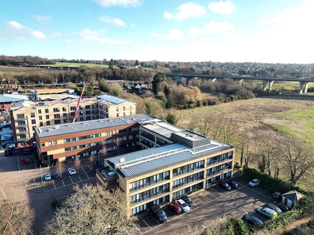 Pinnacle House, Home Park Mill Link, Kings Langley, Hertfordshire WD4, 1 bed flat to rent, £1,300 pcm | PrimeLocation