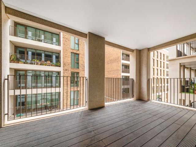 Pinnacle House, Royal Wharf, London E16, 1 bed flat to rent, £2,200 pcm | PrimeLocation