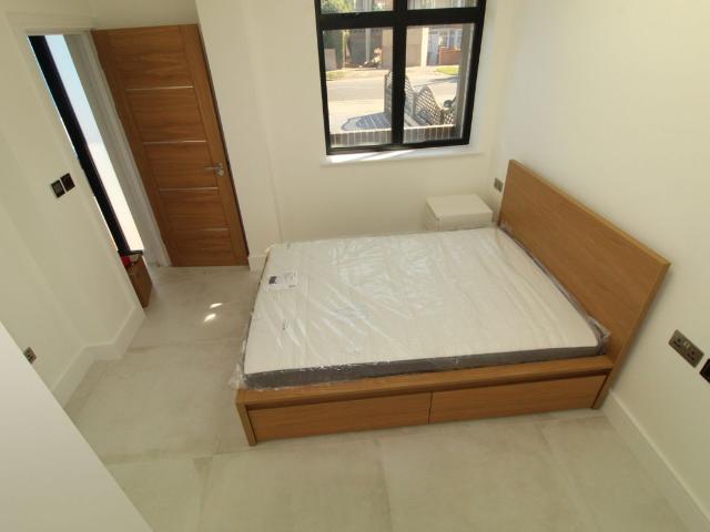 Pinner HA5, Studio to rent, £1,100 pcm | PrimeLocation