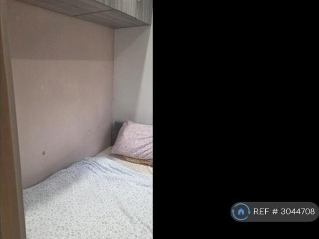 Pinner Road, Harrow, HA1 1 bed in a house share to rent £600 pcm £138 pw