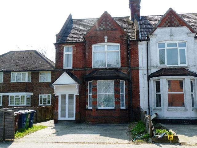 Pinner Road, Harrow, HA1 2 bed maisonette to rent £1,800 pcm £415 pw