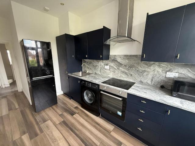 Pinner Road, Harrow HA1, 2 bed flat to rent, £1,700 pcm | PrimeLocation