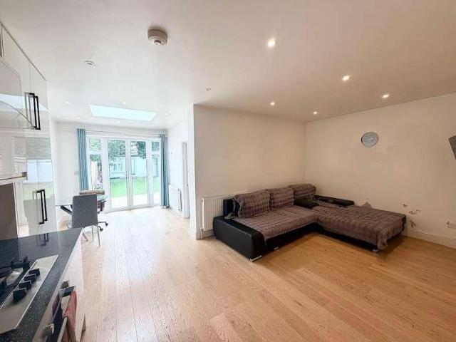 Pinner Road, Harrow, HA1