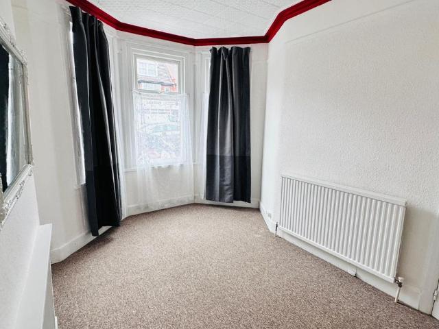 Pinner Road, North Harrow HA1, 2 bed maisonette to rent, £1,600 pcm | PrimeLocation