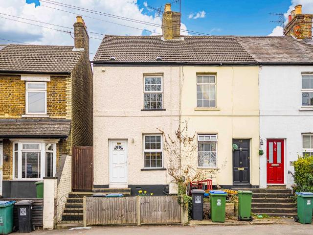 Pinner Road, Oxhey, Herts WD19, 2 bed end terrace house to rent, £1,650 pcm | PrimeLocation