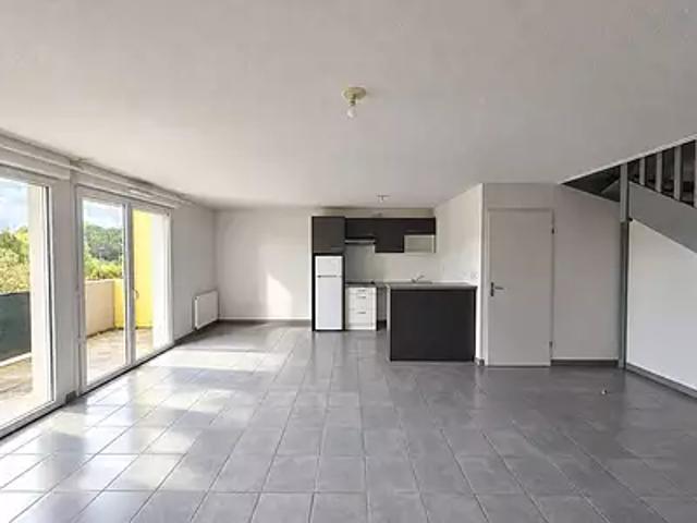 Pins Justaret 31860 Achat / Vente appartement 3 pièces t3 au dernier étage parking