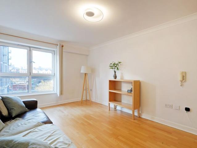 Pinsent, Millsands, Sheffield S3, 2 bed flat to rent, £950 pcm | PrimeLocation