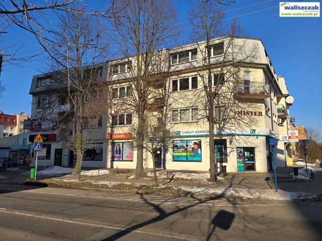 Na sprzedaż przestronny lokal 72 m² z klimatyzacją w centrum Piotrkowa