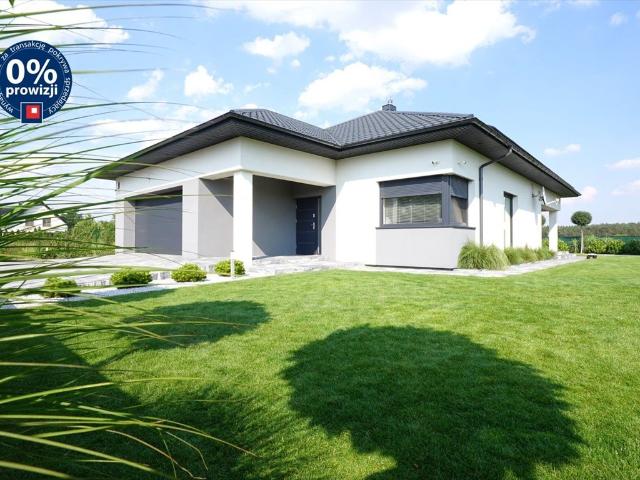 Polecam nowoczesny dom 213 m² z tarasem i garażem w Piotrkowie